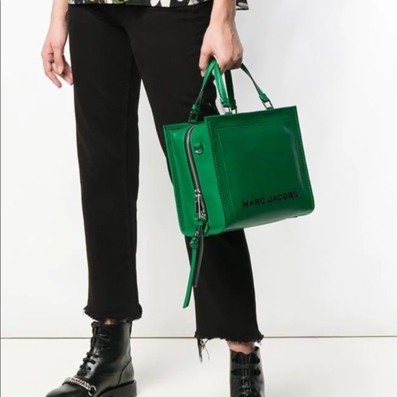 Marc Jacobs Handbags - Marc Jacobs shopper box bag